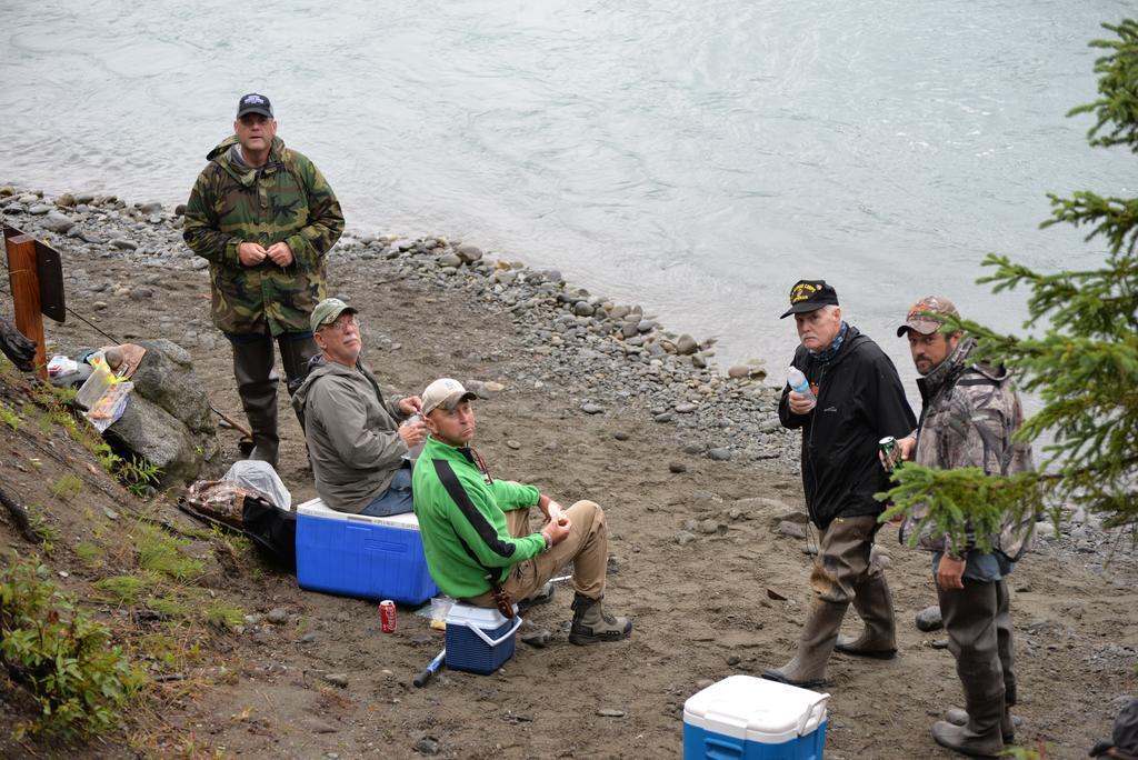 Salmon Catcher Lodge Kenai Buitenkant foto