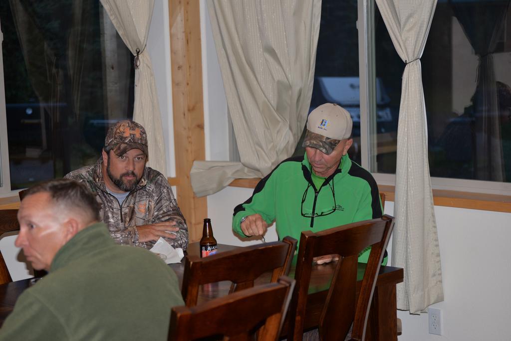 Salmon Catcher Lodge Kenai Buitenkant foto